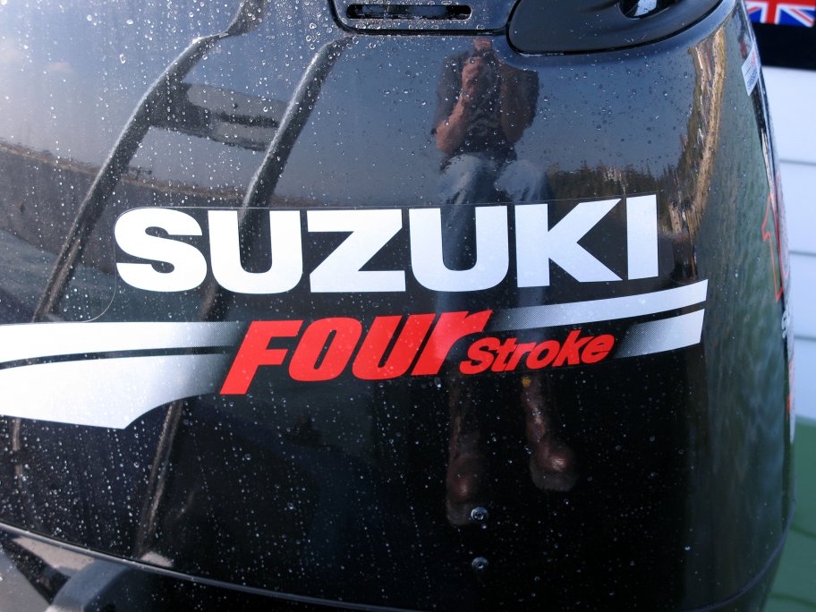 Suzuki logo