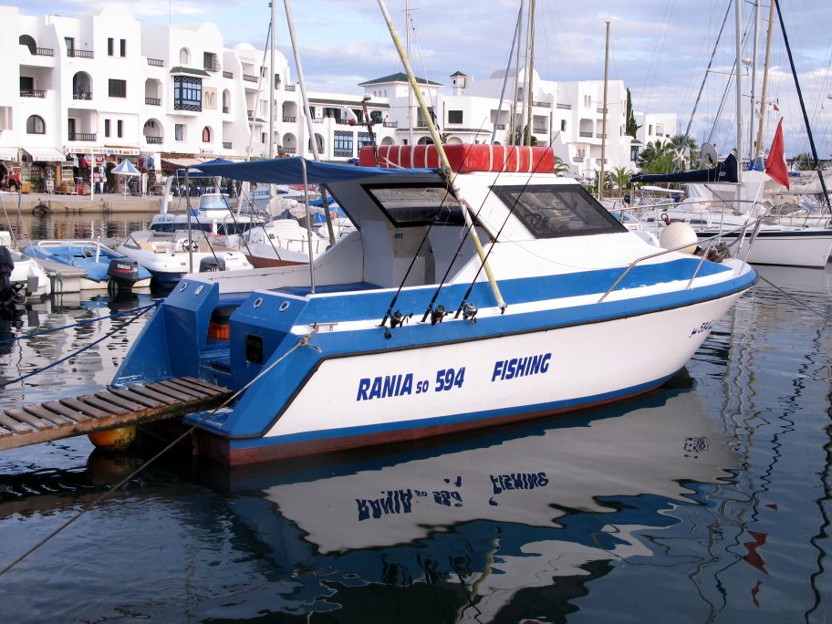 Charter boat Port El K